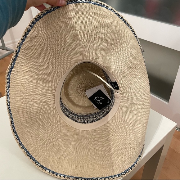 Echo Hat - Picture 2 of 5